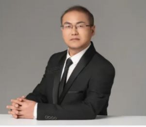 王先生